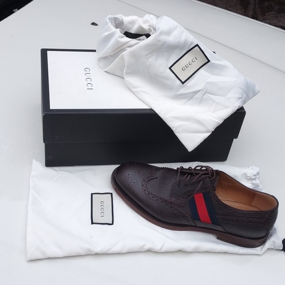Gucci dress shoes size 8 mens